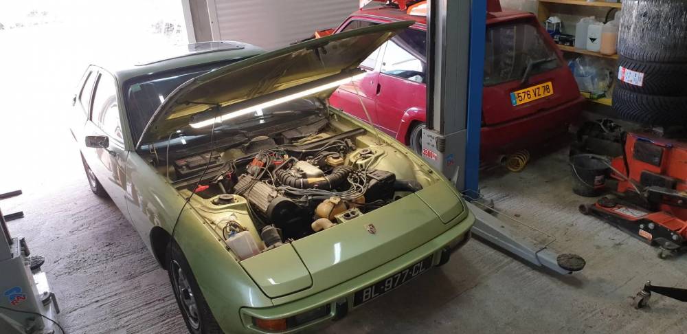 garage-fdma-porsche-924